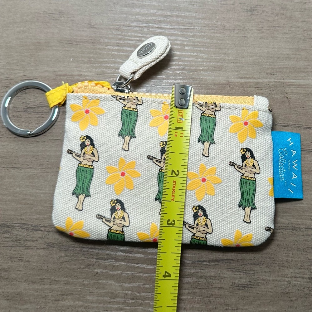 Hawaii Collection Hula Girl Small Zipper Pouch With Key Ring Travel. - Picture 3 of 4